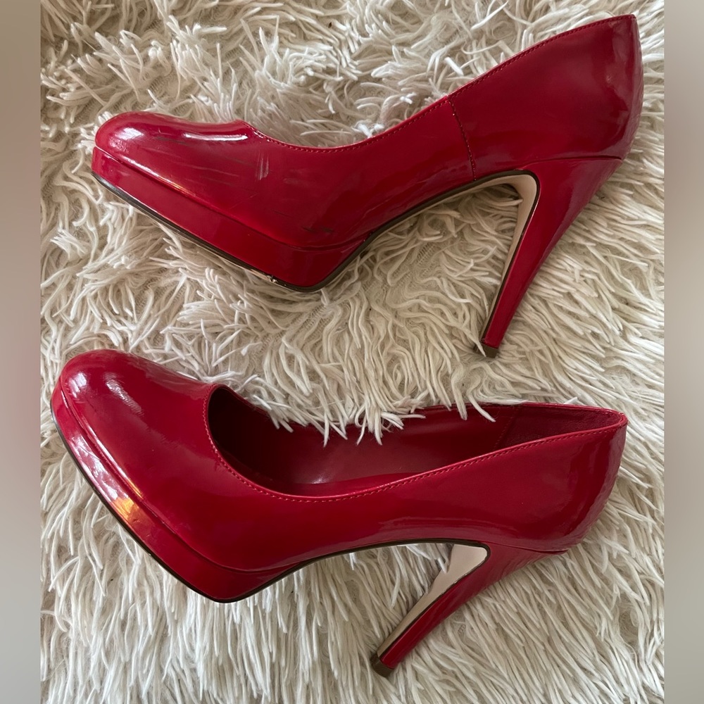 Red Patent pumps by Delicious size 8